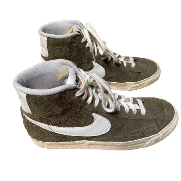 Nike Other - Nike Blazer Mid ‘77 vintage Men’s 9 Shoe Olive /Coconut
